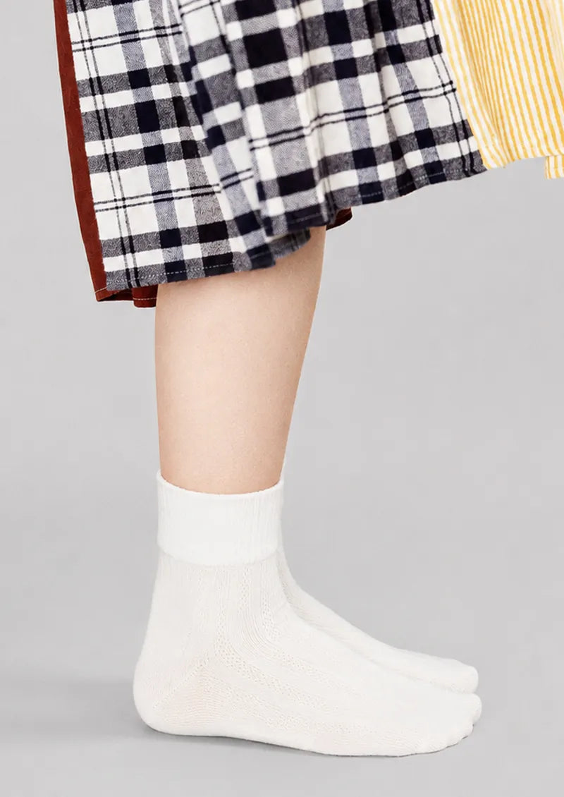 White Ribbed Crew Socks