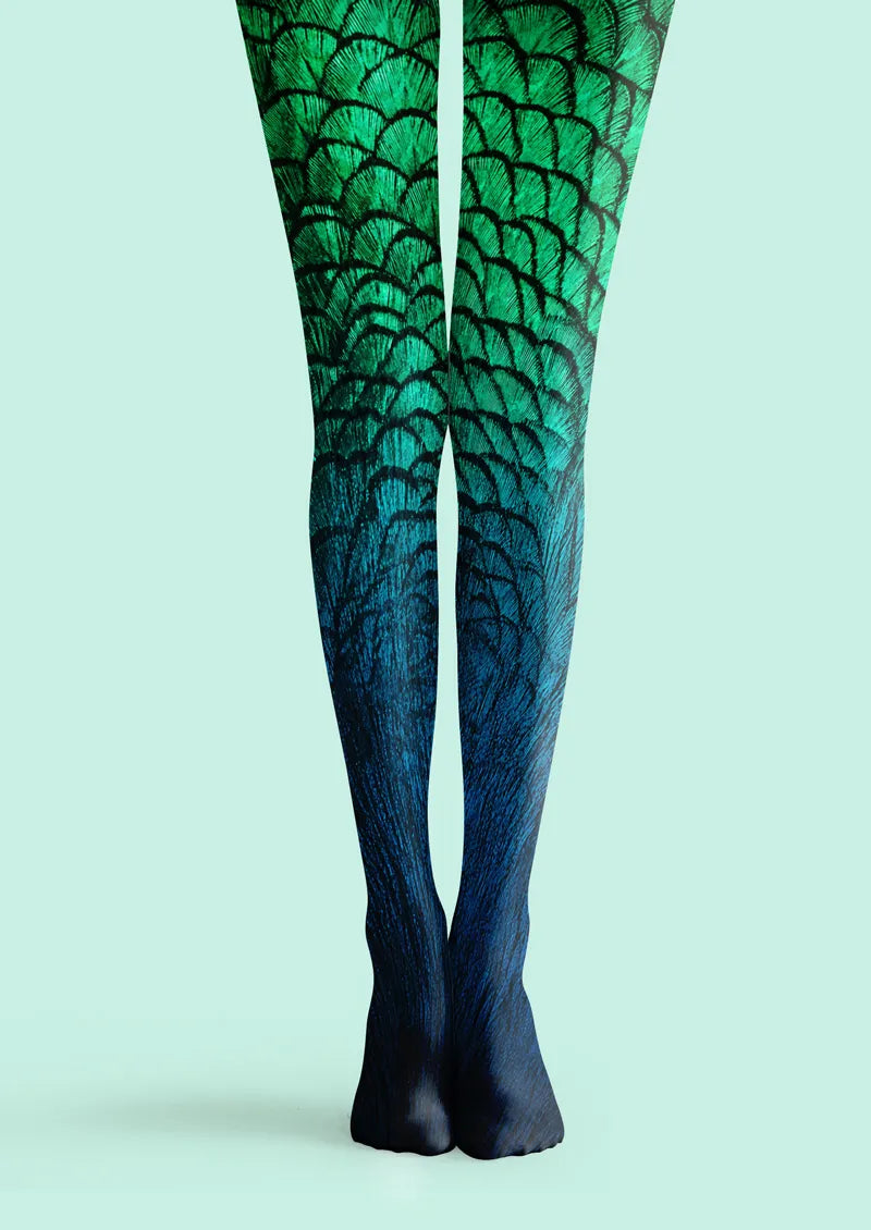 Green printed tights with black feather-like scallop pattern