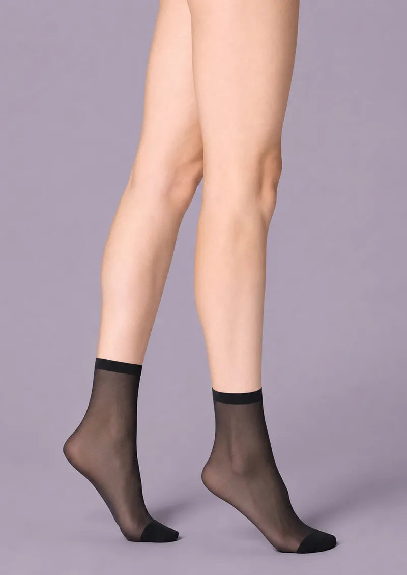 Black Solid Sheer Cuff Ankle Socks