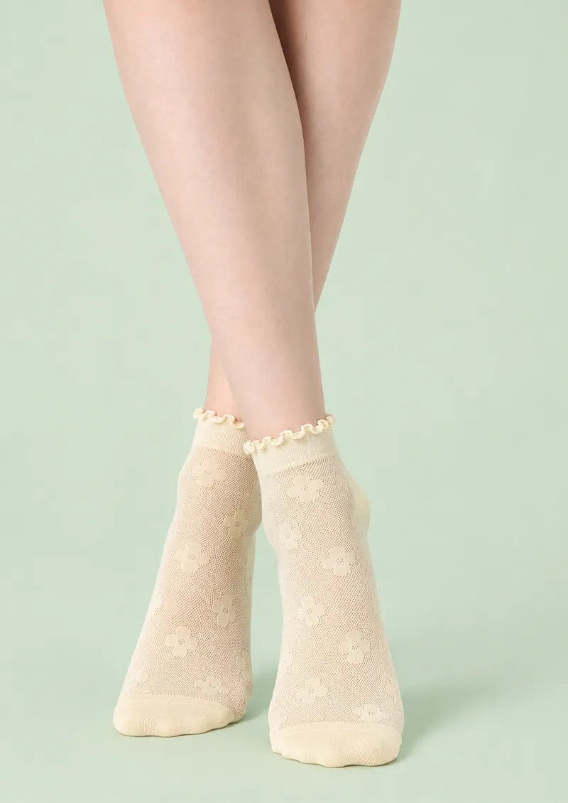 Buttercream Daisy Mesh Ruffle Cuff Ankle Socks