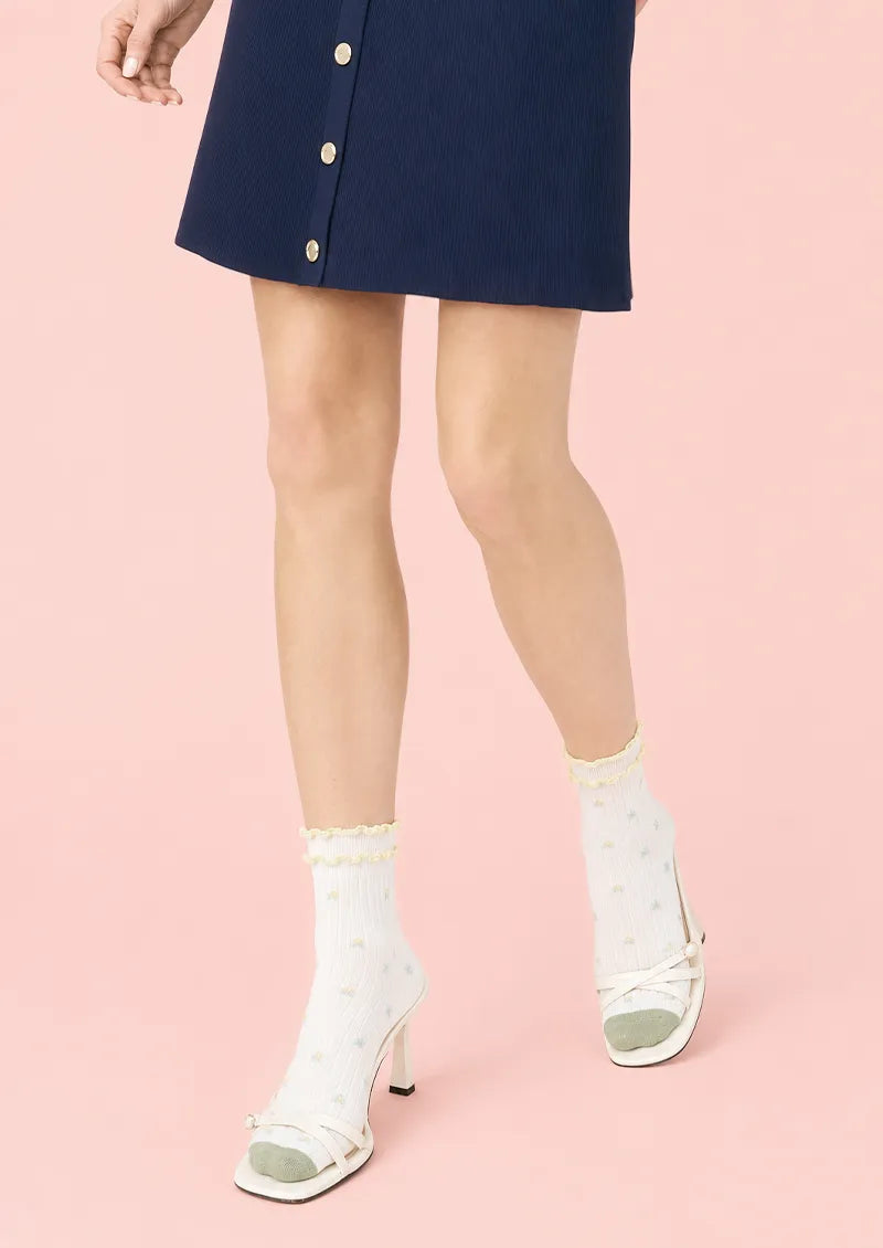 Ivory Tiny Floral Ruffle Cuff Ankle Socks