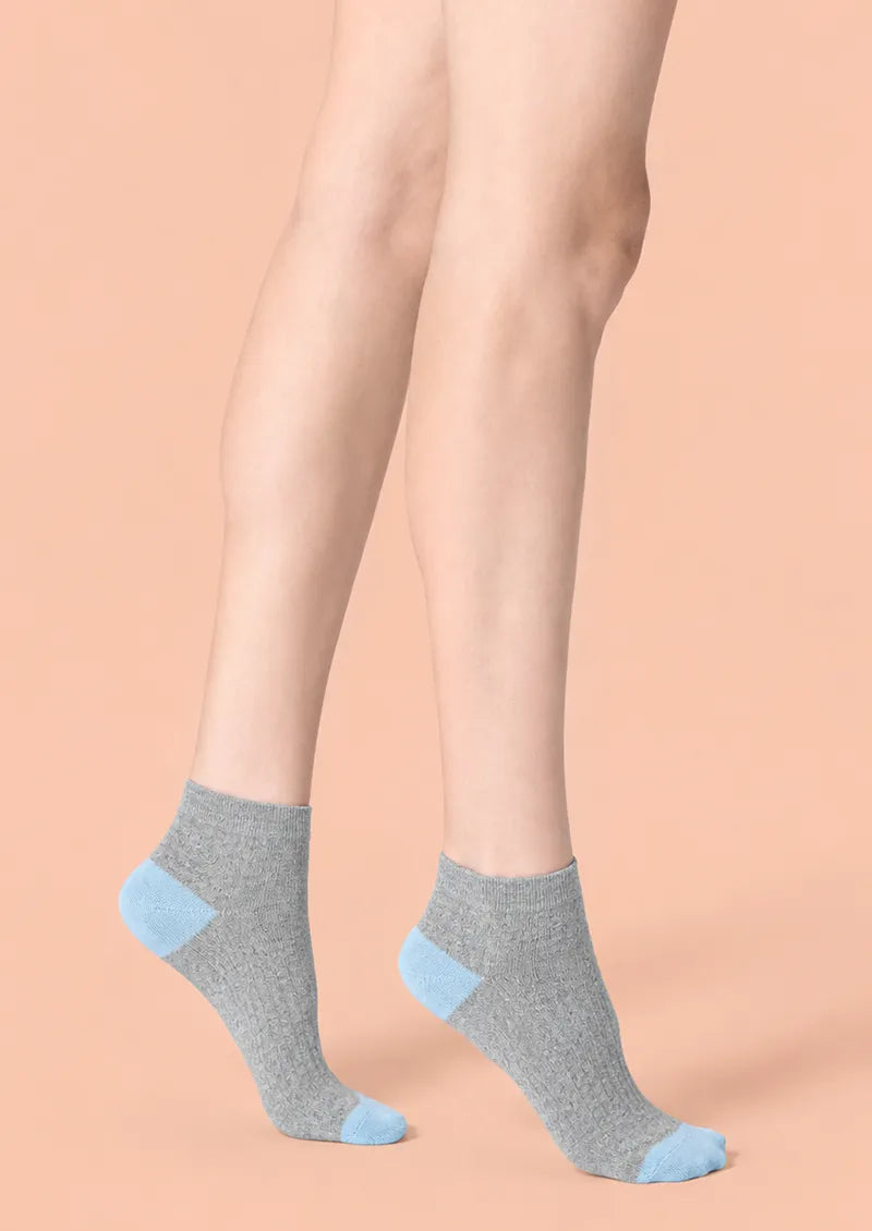 Heather Gray & Blue Textured Colorblock Ankle Socks