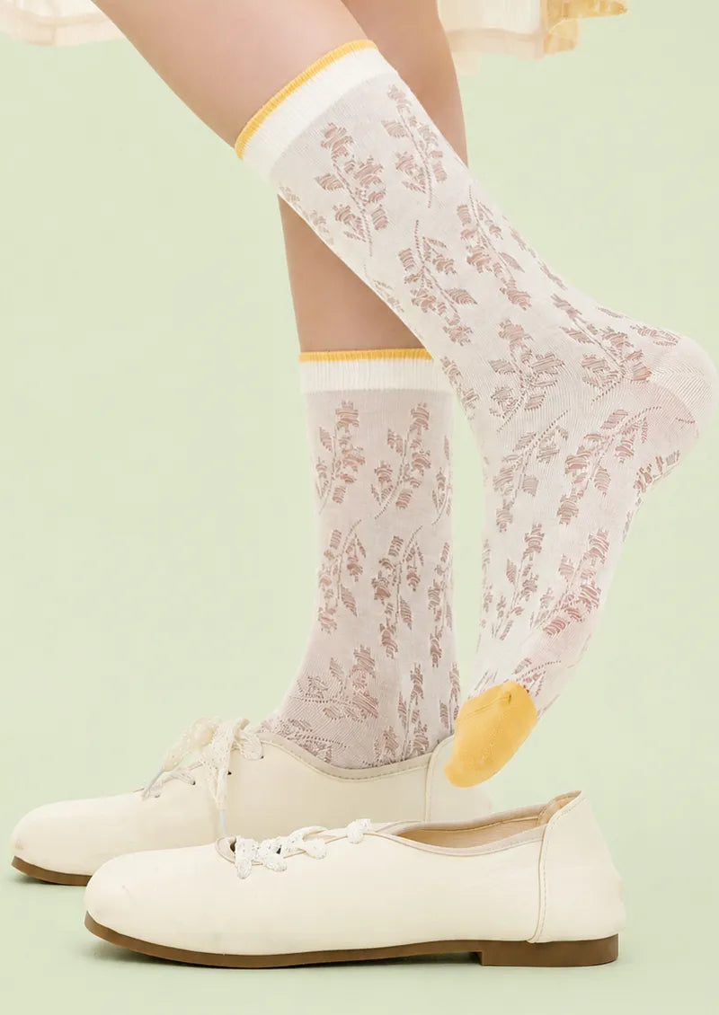 Ivory Botanical Openwork Colorblock Short socks