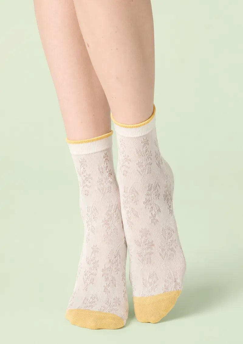 Ivory Botanical Openwork Colorblock Short socks